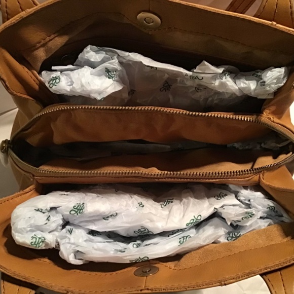 AMERICAN LEATHER CO. TOTE BAG - Picture 5 of 10